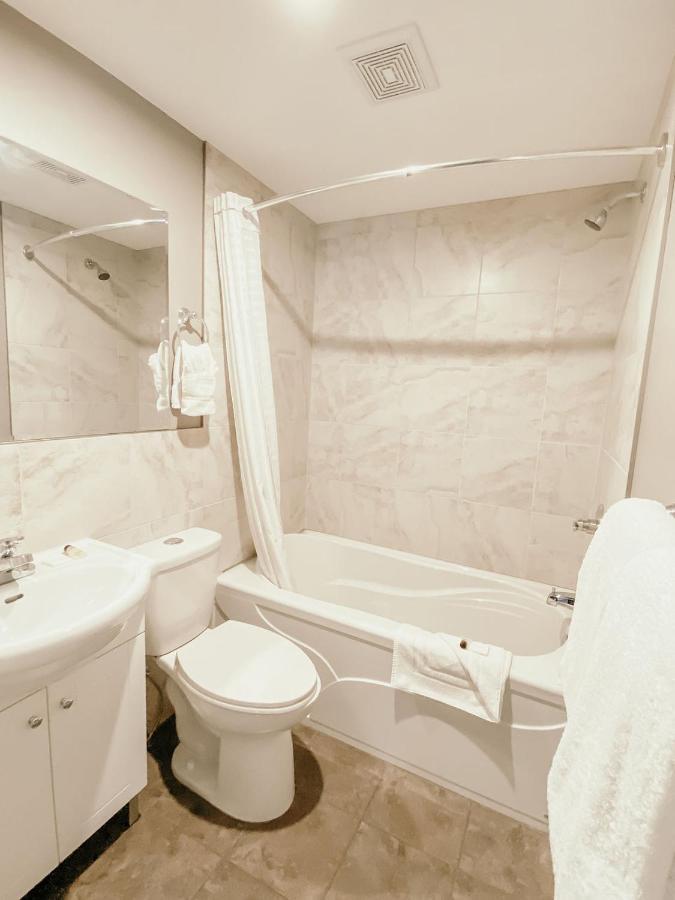 Hinton Highway Inn מראה חיצוני תמונה